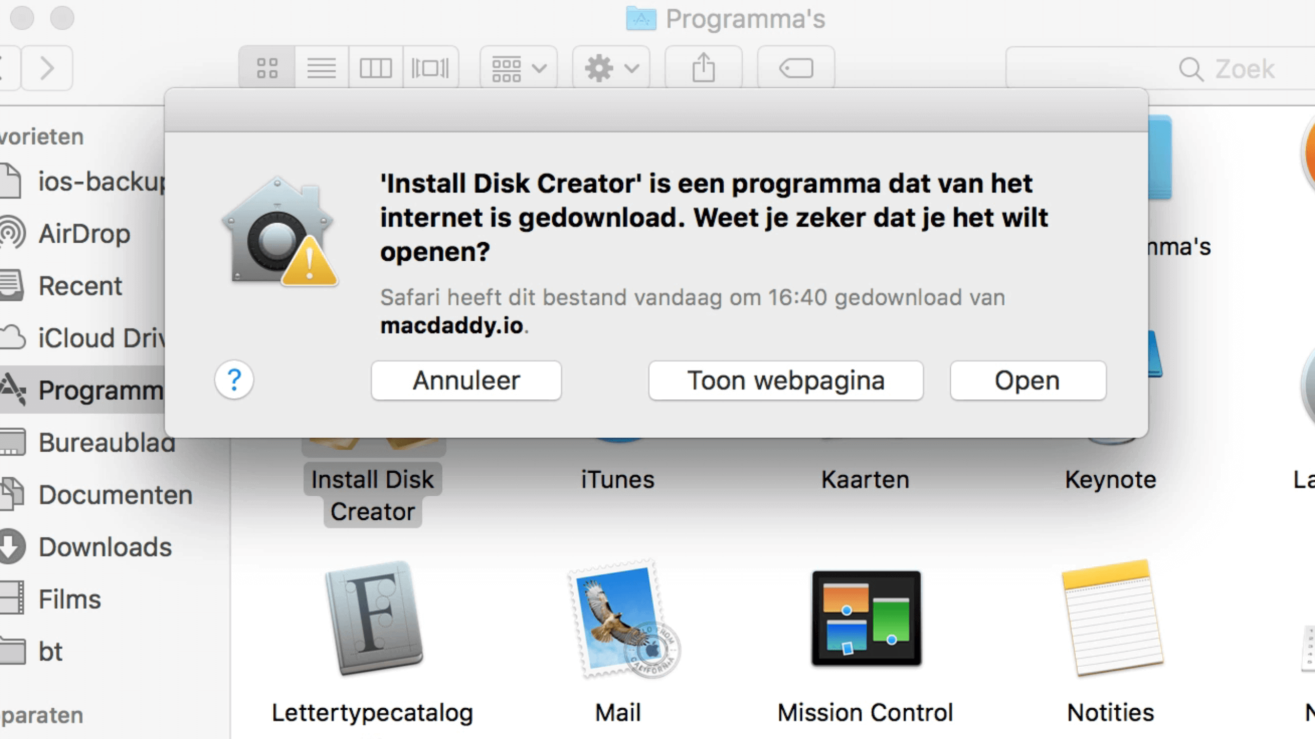 Omdat Install Disk Creator niet in de Mac App Store kan, zul je eerst een waarschuwing krijgen